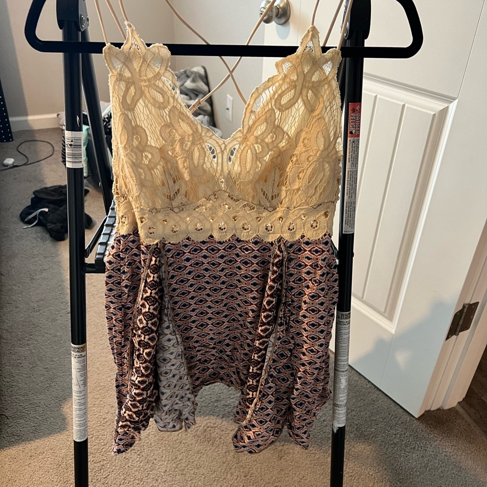 Gimmicks top
